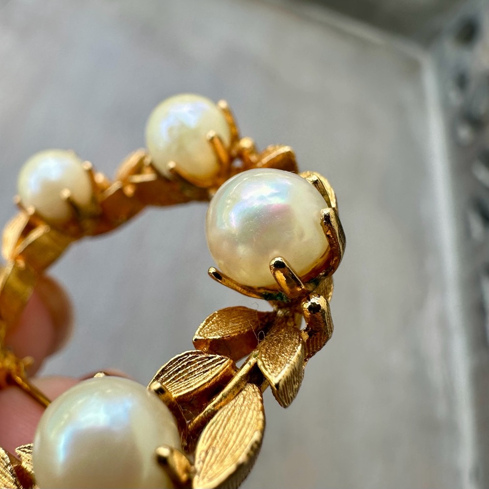 Liner Vintage Gold & Pearl Leaf Brooch - Picture 10 of 12